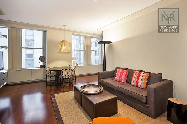 Rented by New York Residence | media 27