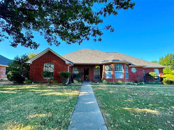 506 Pin Oak Dr, Terrell, TX 75161