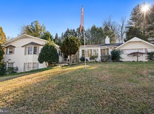 7313 Helmsdale Rd, Bethesda, MD 20817
