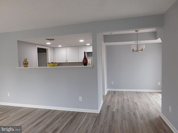 5th image of 9770 Hagel Cir Suite D