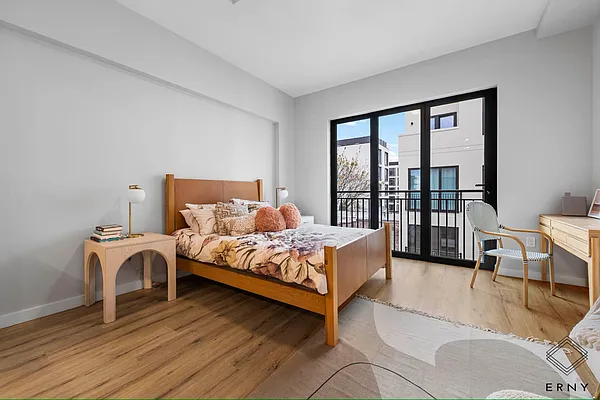 Rented by ERNY LLC | media 3