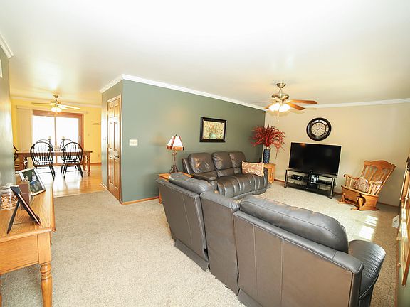 2nd image of 1230 E Maass Dr