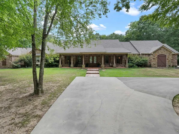 326 Cottonwood Spur, Carthage, TX 75633