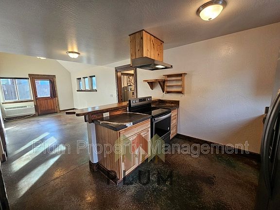 3rd image of 131 Speedway Ave Unit 1A