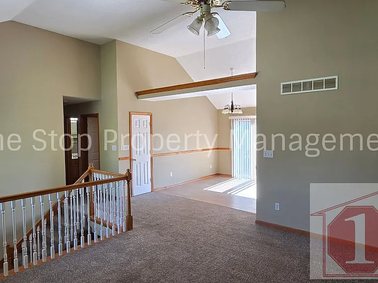 16002 Harold Dr — Photo 7