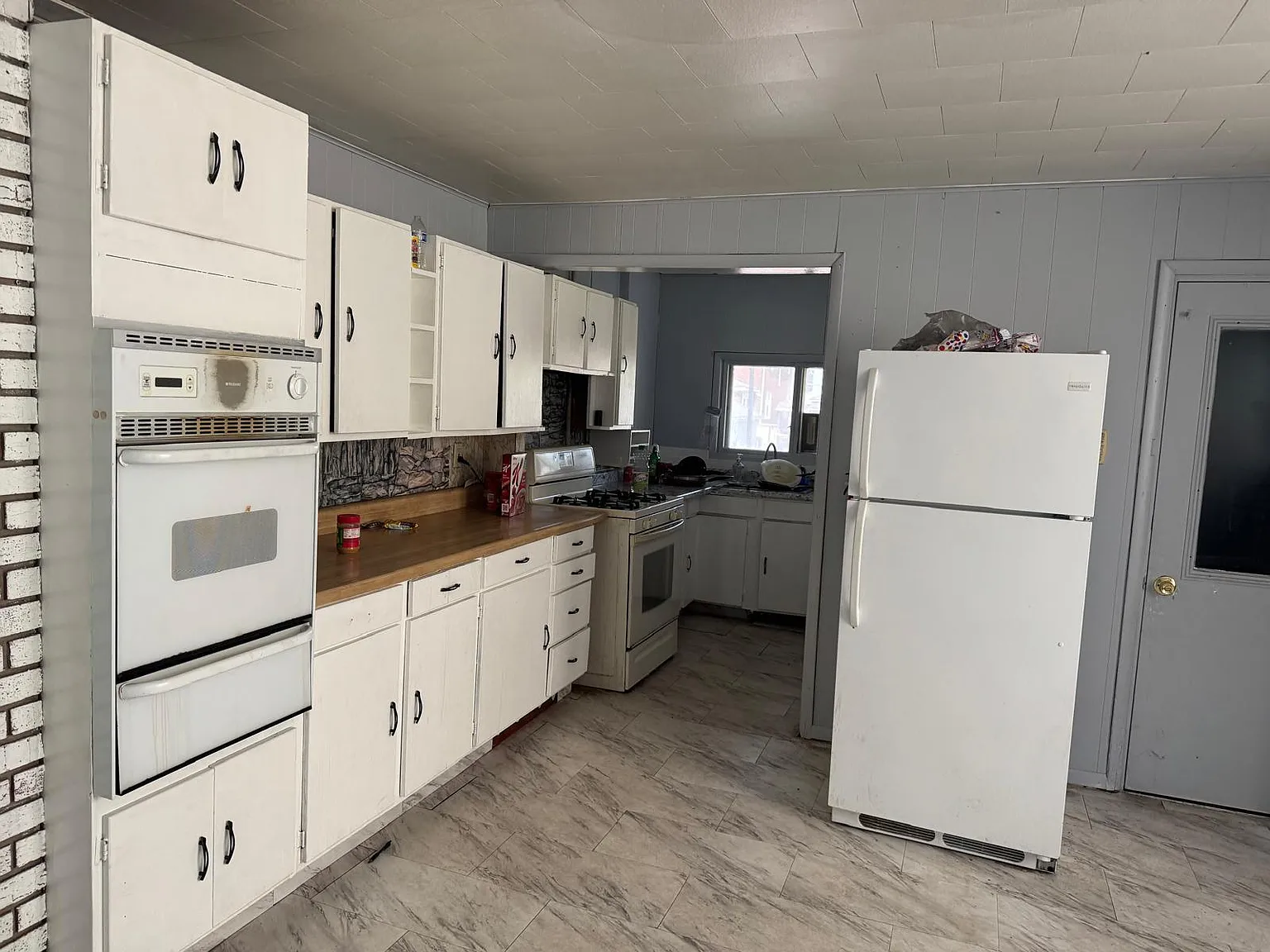 3 bed, 1.5 bath, 1088 sqft, $1,100 — Photo 4