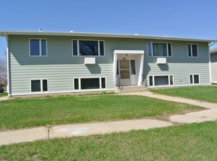 2009 5th St NW APT 3, Minot, ND 58703