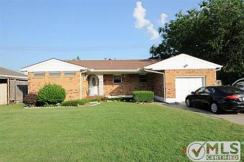 1st image of 605 Nottingham Dr
