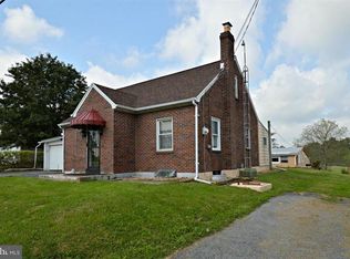 1066 Mount Joy Rd, Manheim, PA 17545