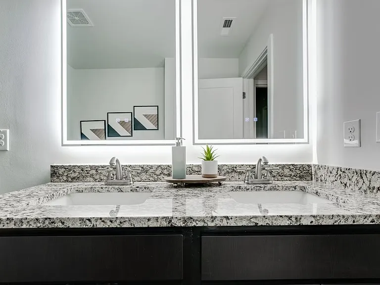 3546 Station Dr — Photo 7
