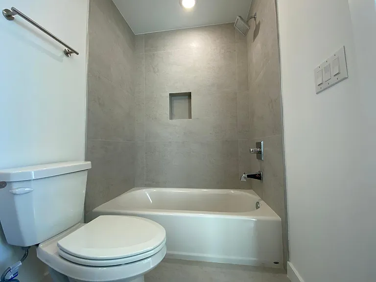 709 N 44th St #2 — Photo 12