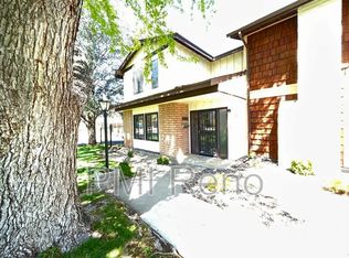 1555 Foster Dr, Reno, NV 89509