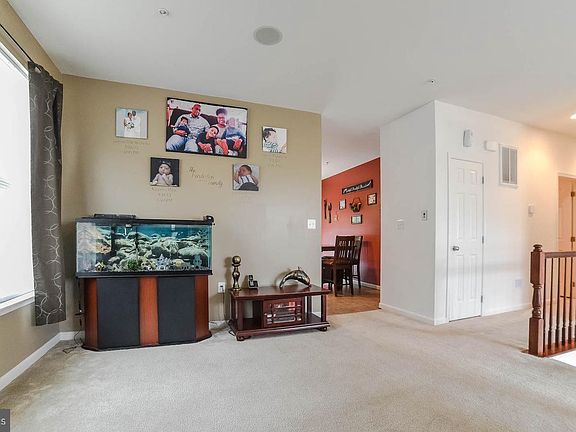 4th image of 22256 Scott Cir