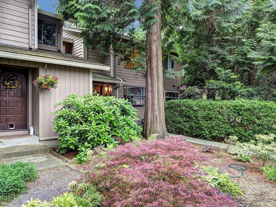 1st image of 805 142nd Pl SE #6