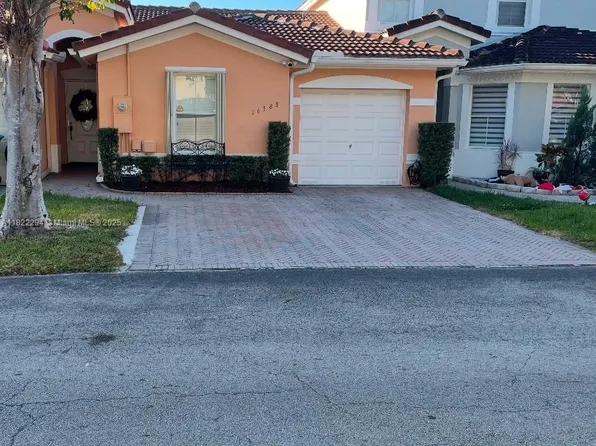 16388 SW 47th Ter, Miami, FL 33185