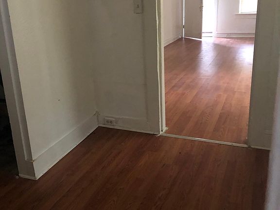 4th image of 1412 W 24th St