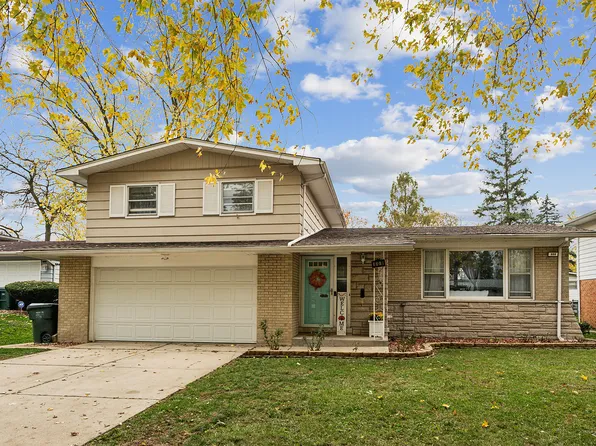 808 W Palm Dr, Glenwood, IL 60425