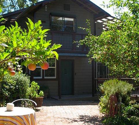 3rd image of 120 Oak Hill Way