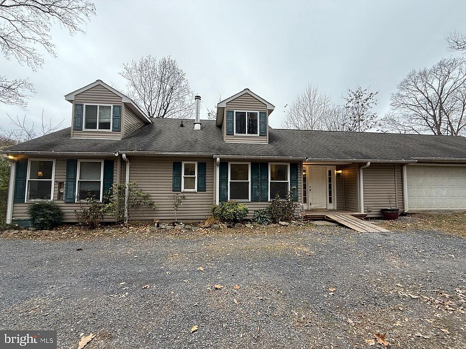 1st image of 521 Northern Spy Dr