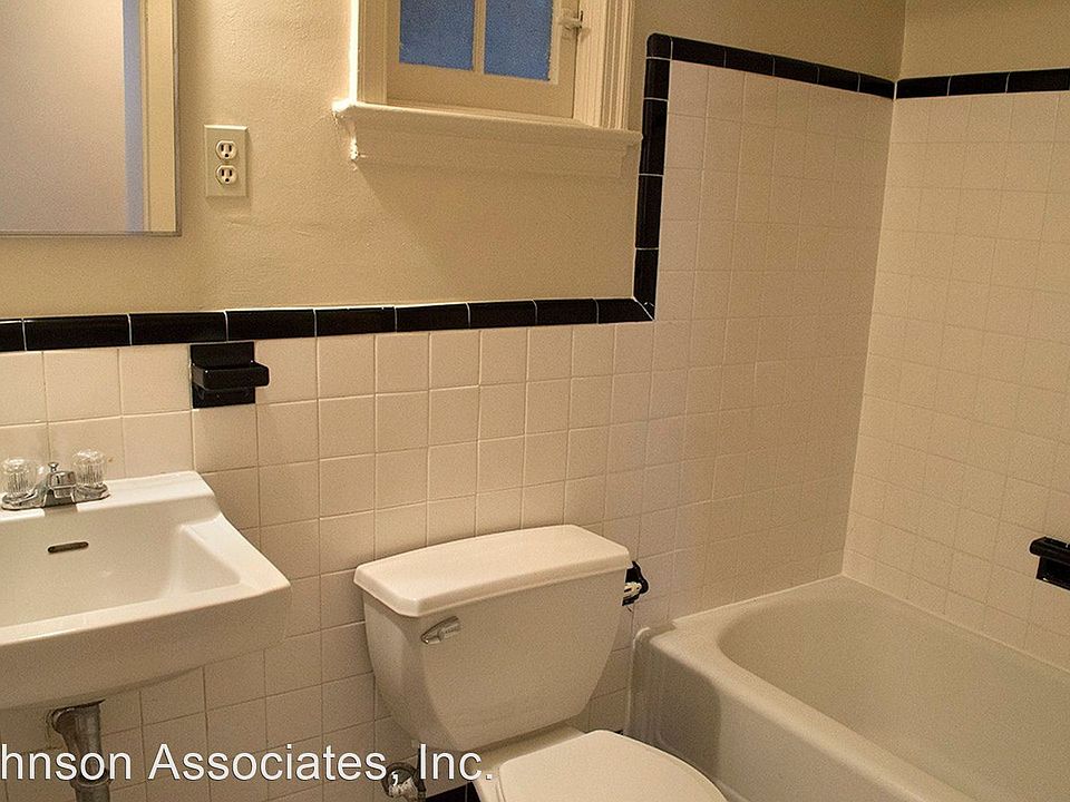 Luray Apartments/JohnsonQuinn Associates 403 E Luray Ave Alexandria