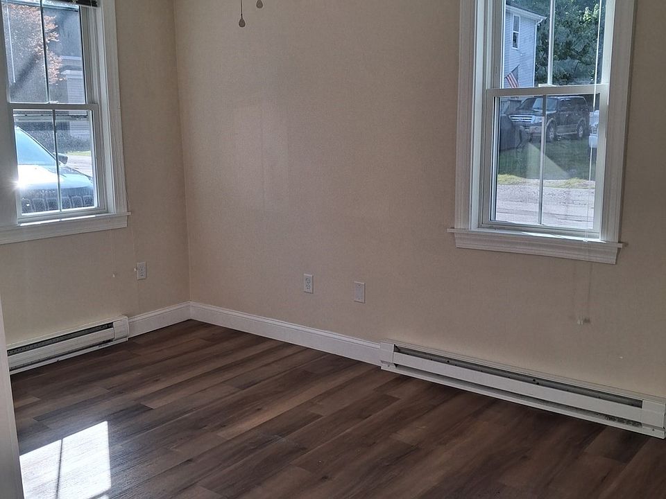 2nd image of 45 Everett St Suite 1
