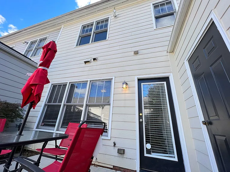 50303 Governors Dr — Photo 7
