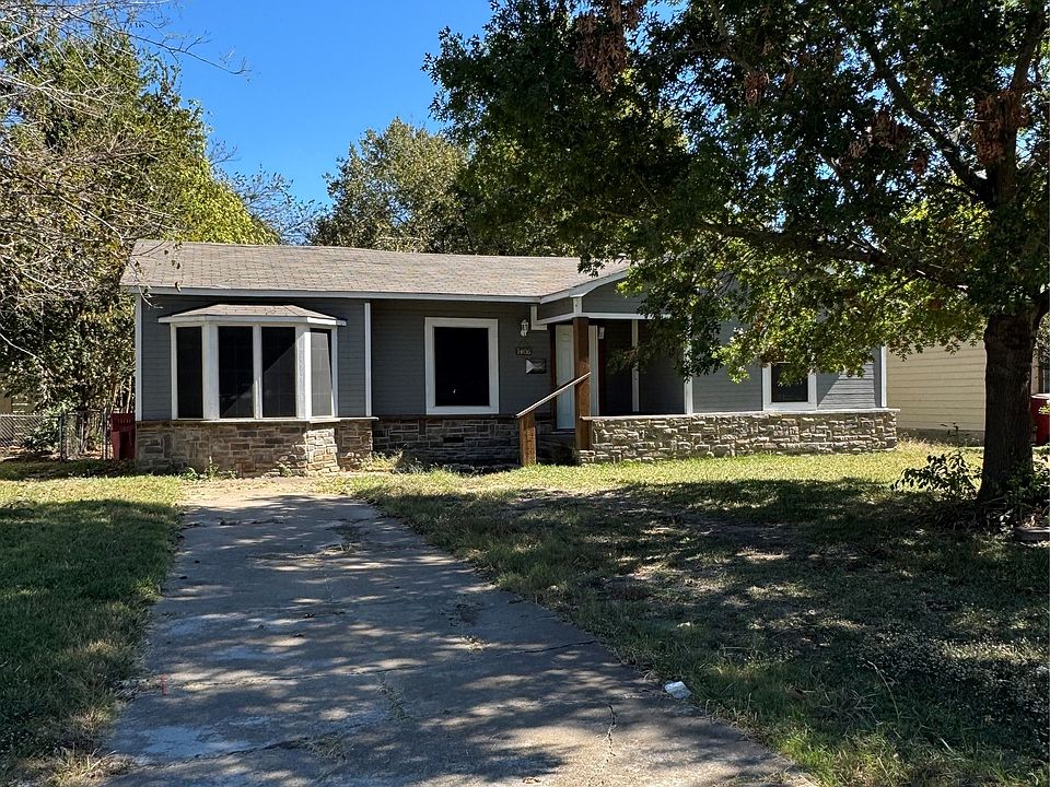 1st image of 1406 Pecan St