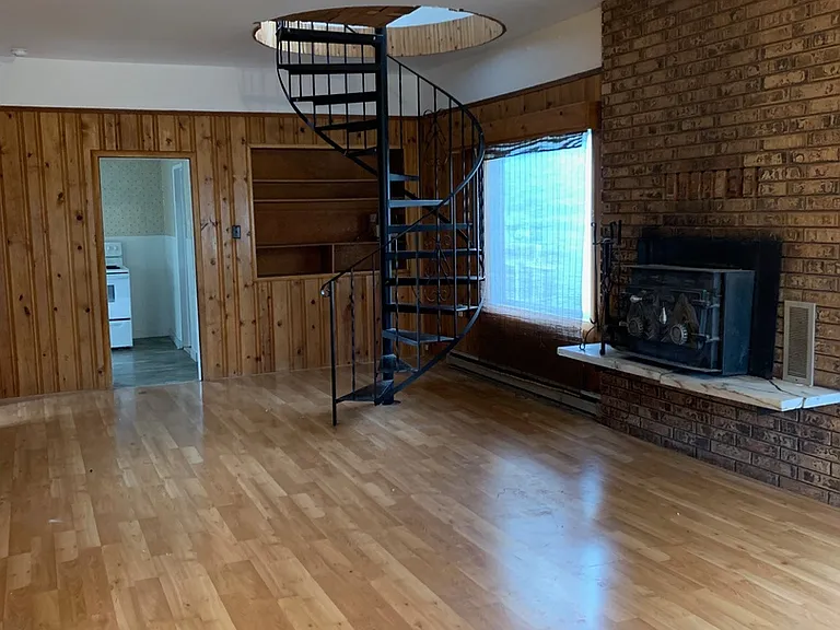 306 W 9th Ave — Photo 2