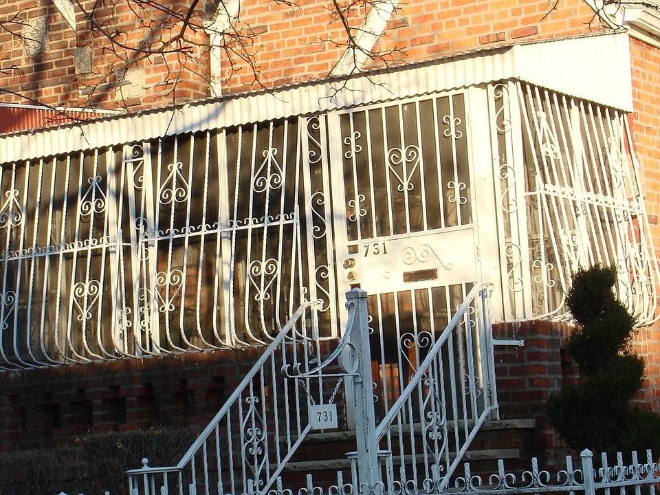 2nd image of 731 Troy Ave