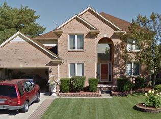 51154 Pinewood Dr, Macomb, MI 48042