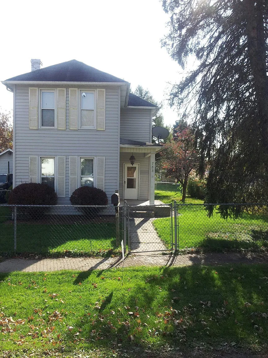 783 Logan Ave photo 1