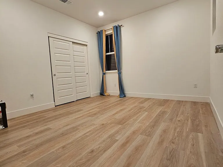 17584 Capricorn Ct — Photo 29