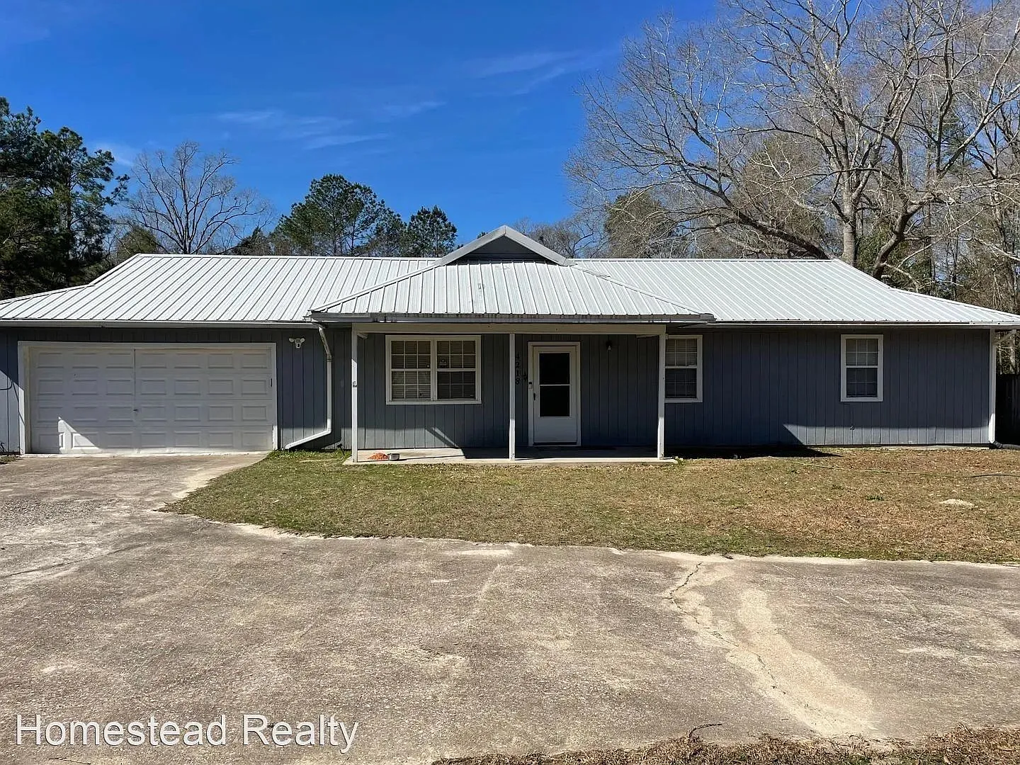 3 Bedroom, 2 Bathroom Home for Rent in Silsbee — Photo 1