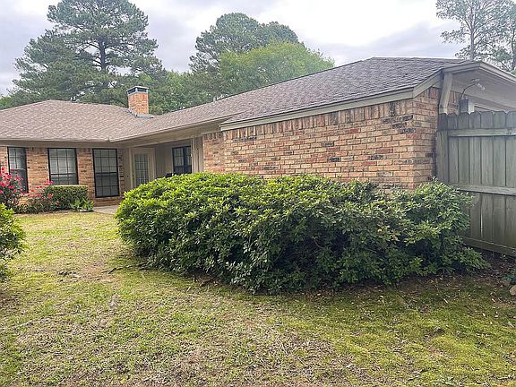 3rd image of 1275 Brandywine Dr