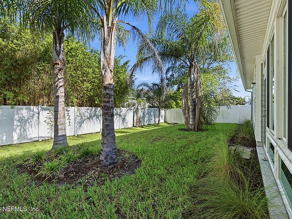4th image of 289 PALM BREEZE Drive