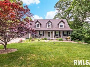6212 S Cheyenne Dr, Peoria, IL
