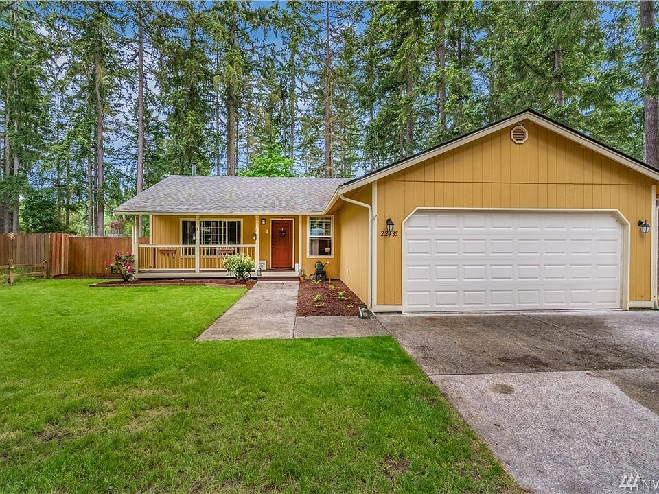 1st image of 22435 Bluewater Dr SE