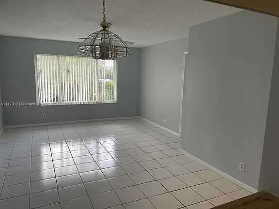 5th image of 10111 Twin Lakes Dr #24
