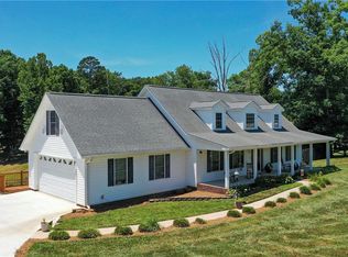 250 Matthews Rd, Pilot Mtn, NC 27041