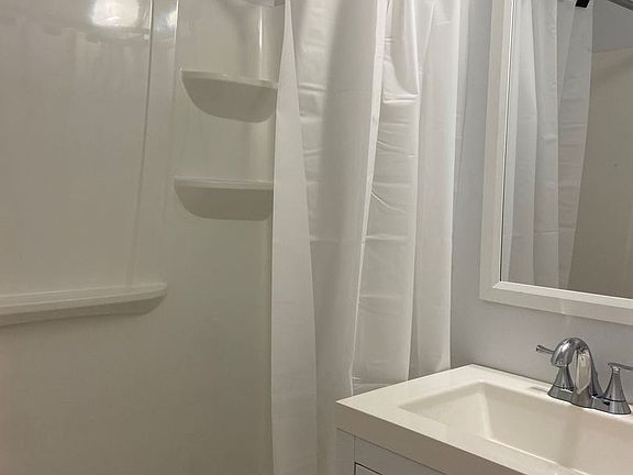 3rd image of 176 Homewood Ave