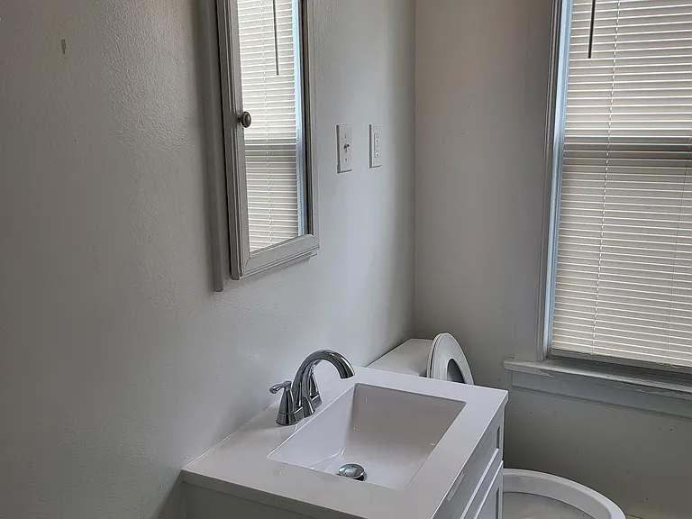 1036 North Ave #2 — Photo 7