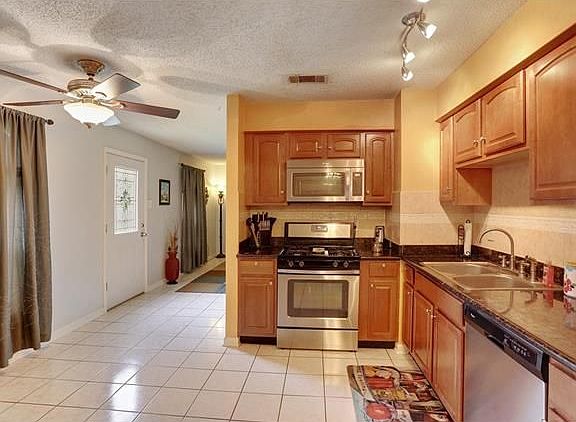 4th image of 4208 E Loyola Dr