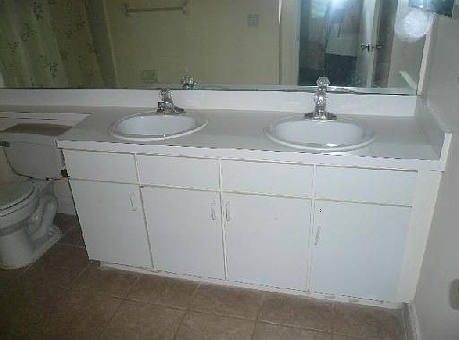 2nd image of 3243 Brewster Dr