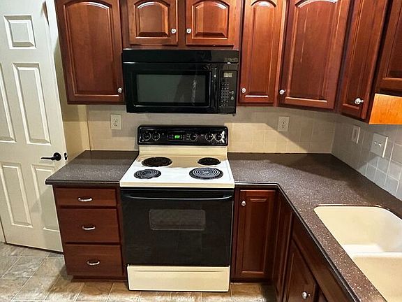 4th image of 2330 Sylved Ln Unit 20