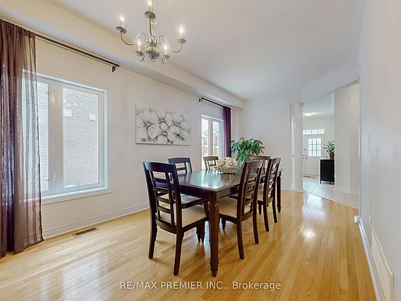 5th image of 32 Blue Grouse Rd