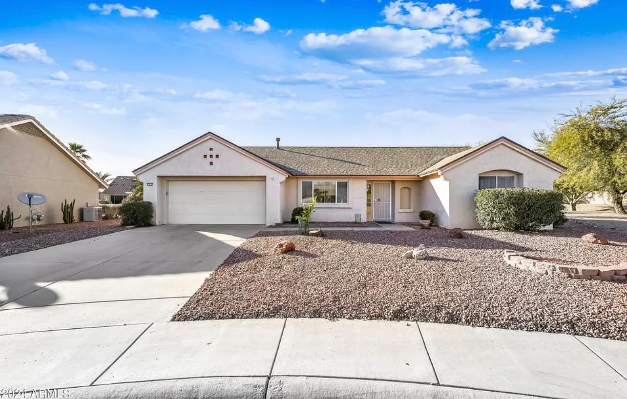 2 bed, 1.5 bath, 1185 sqft, $1,500 — Photo 1
