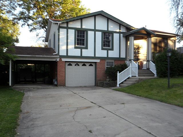 1st image of 2565 Forest Glen Pkwy