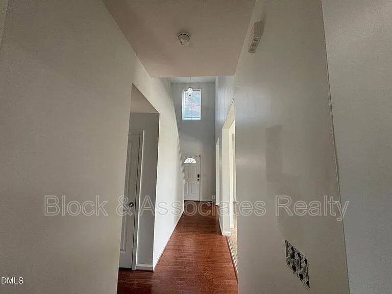 101 Red Bird Dr — Photo 15