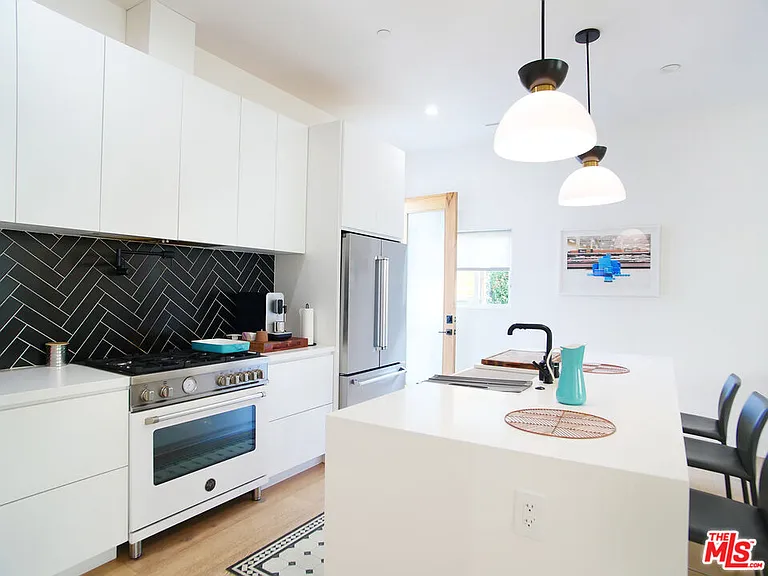 3744 Somerset Dr — Photo 6