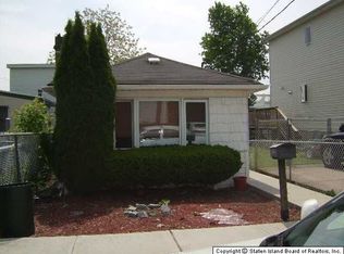 30 Cornish St, Staten Island, NY 10308